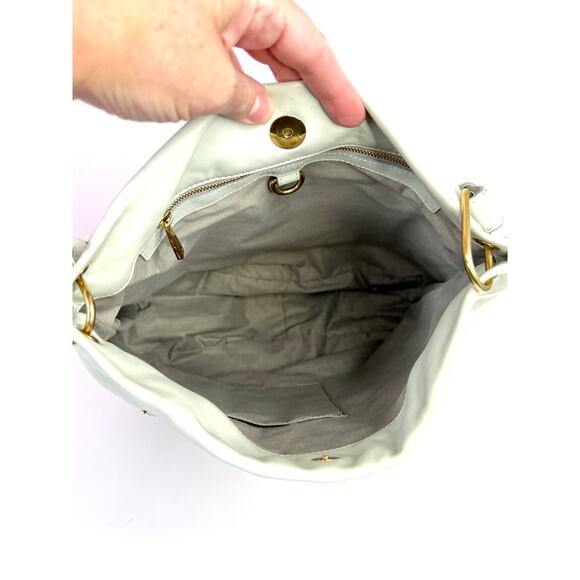 Marc Jacobs Vintage Leather Quilted Shoulder Bag Gold Buckles White 12x14x3 - Picture 7 of 16